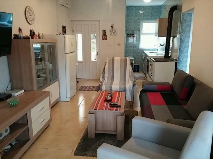 Gogi Apartman Donji Okrug  Zewnętrze zdjęcie